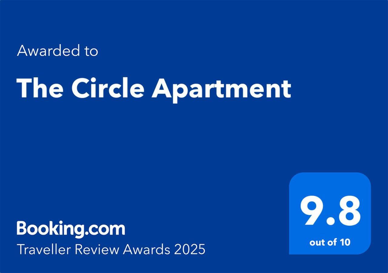 The Circle Apartment Skopje Buitenkant foto